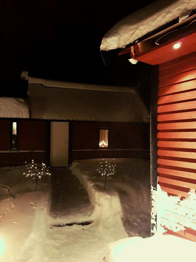 Camp Caroli Wooden Cabins Jukkasjärvi Exterior foto