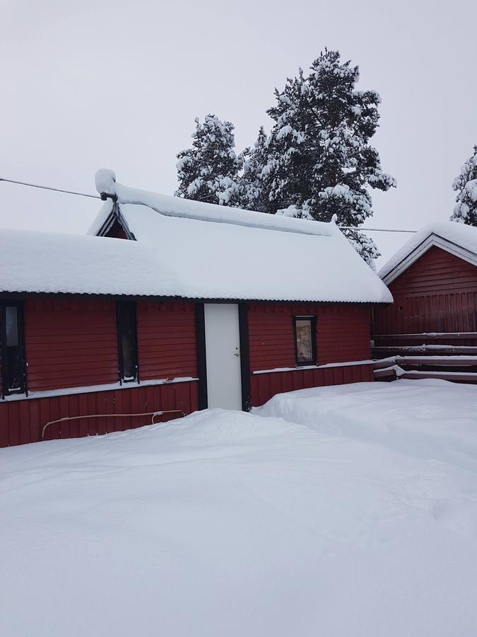 Camp Caroli Wooden Cabins Jukkasjärvi Exterior foto
